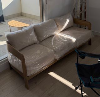 Sofá y mesa de terraza madera y tela