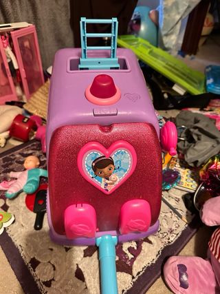 Ambulancia Doctora Juguetes y muñecos