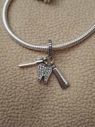 Charm plata de ley dentista y argollas