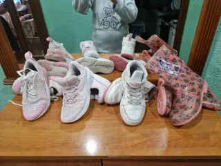 Lote 4 pares zapatos tallas 30-31