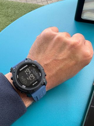 Reloj digital deportivo sumergible 20 m