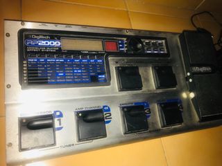 Digitech RP 2000 - Pedalera multiefectos guitarra