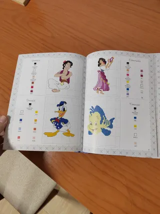 Disney en punto de cruz