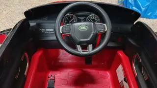 Coche eléctrico infantil a batería con mando