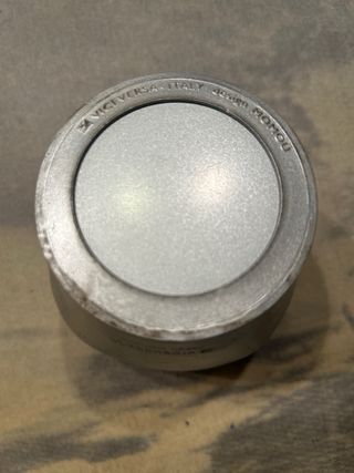 Soporte móvil plateado