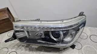 Faro Izquierdo Toyota Hilux GUN125 LED