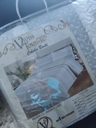 Colcha 150cm Gris/Blanca + 2 Fundas Cojín