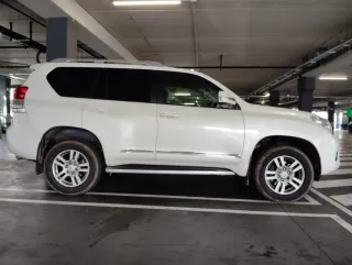 Toyota Land Cruiser 150 2011