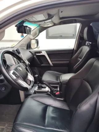 Toyota Land Cruiser 150 2011