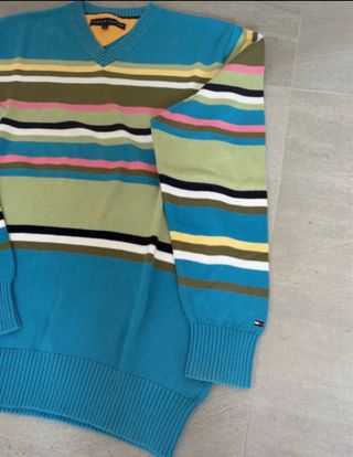 Jersey Tommy Hilfiger Talla L Rayas