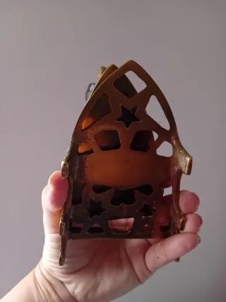 Antigua plancha de bronce y madera