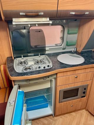 Caravana Burstner Trecento 460ts 2006