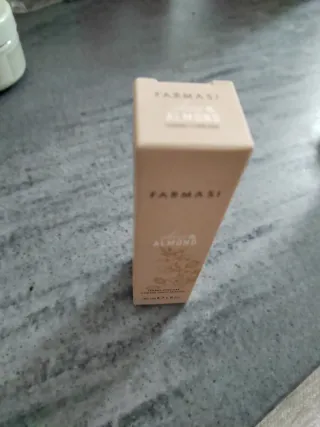 Lote Farmasi: Crema corporal y manos