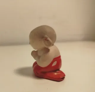 Estatuilla budista antigua japonesa