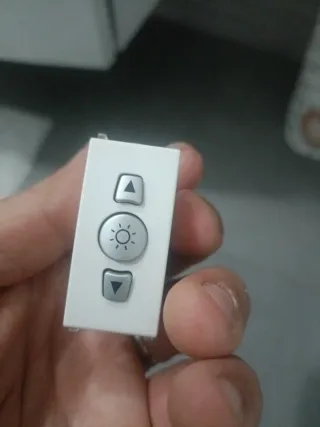 Regolatore Vemer LED 230V Bianco