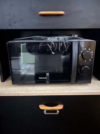 Microondas Taurus Negro