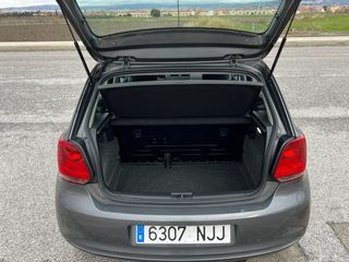 Volkswagen Polo 2010 6450€ 165.000kms