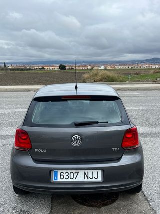 Volkswagen Polo 2010 6450€ 165.000kms