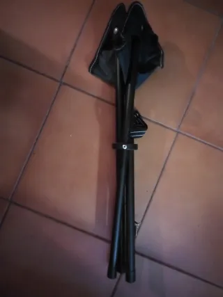 Silla plegable azul marino con bandolera