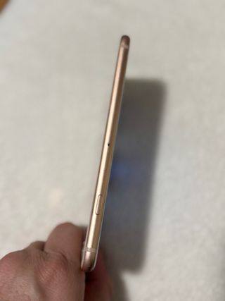 iPhone 8 Gold