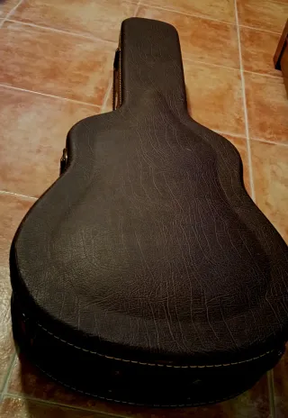 Estuche guitarra acústica Bedell theLuxe