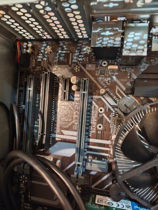 Ordenador Gigabyte B360M-D3H-CF (I5-8400)