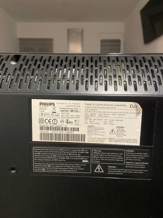 2 Televisores Philips funcionando