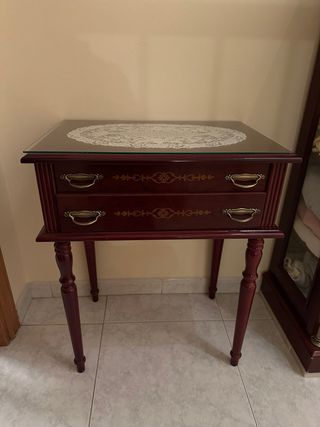 Mobile vetrina e tavolino vintage