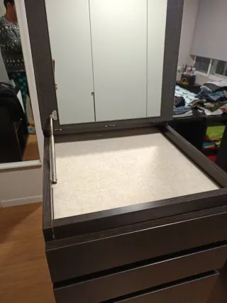 Cómoda Malm Ikea Negra/Marrón