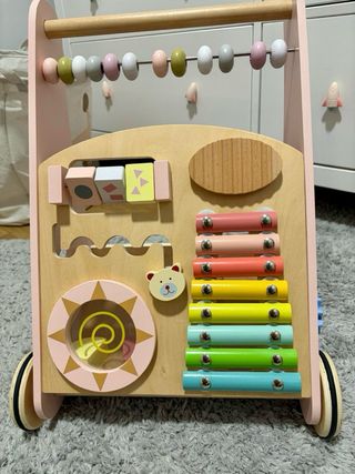 Correpasillos de madera para bebé