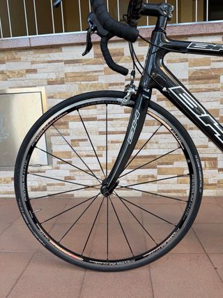Bicicleta de Carreteta BH ( Full Carbono)
