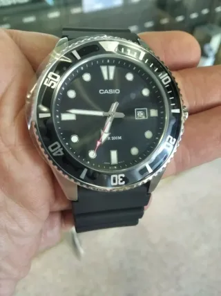 CASIO MDV-107-1A1 SUMERGIBLE A 200M / SUPER OFERTA