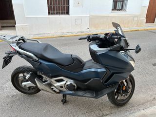 Honda Forza 750 Negra