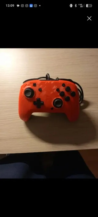 Mando Nintendo Switch Alámbrico Naranja