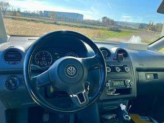 Volkswagen Caddy 2012