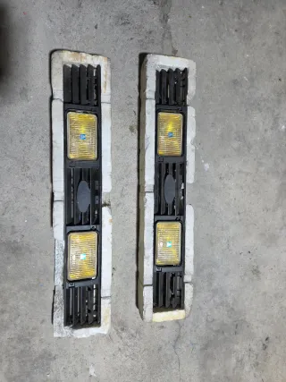 Parrilla Ford Fiesta MK1 con Antinieblas