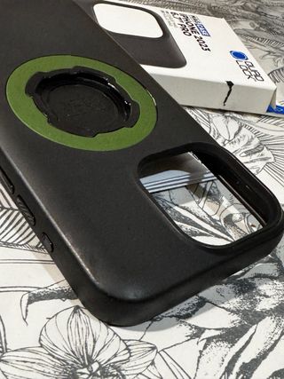 Funda Quad Lock iPhone 15 Pro Max