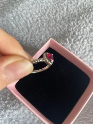 Anillo Pandora Corazón Rojo y Plata