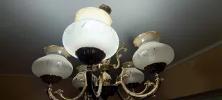 Se vende lampara antigua de salón