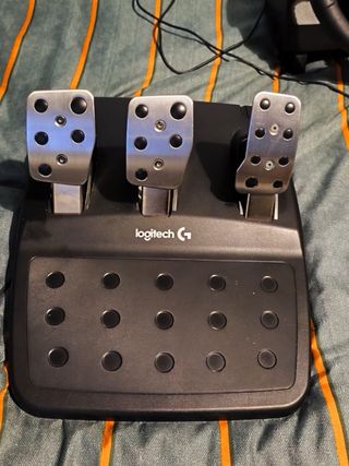 Volante Logitech G29 Driving Force- ps4 y ps5