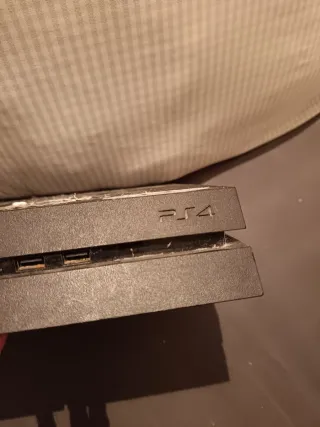 No se enciende Solo para piezas Play 4