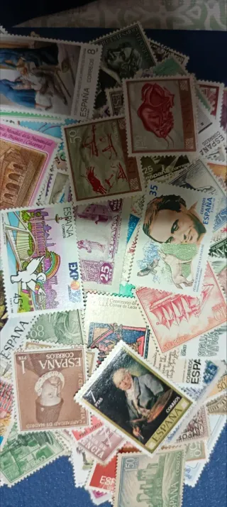 300 sellos España nuevos sin usar y sin repetir