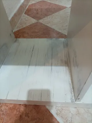 Estantería blanca modular