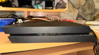 PS4 (PlayStation 4) Negra