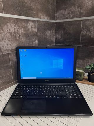 Portátil Acer Core i3 / 6GB RAM