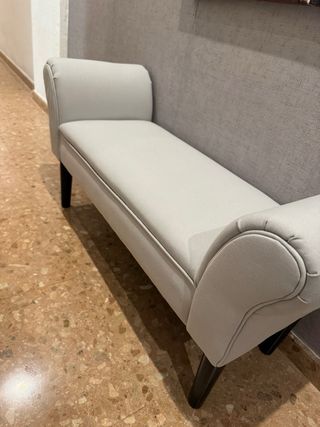 Banqueta pie de cama o decoración