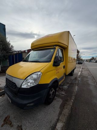 camión carrozado 3500kg con plataforma