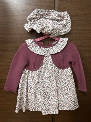 Conjunto niña vestido y capota verde