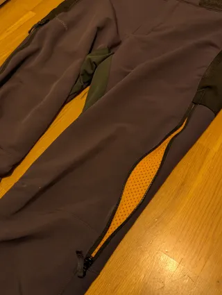 Pantalón senderismo gris y negro