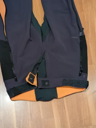 Pantalón senderismo gris y negro